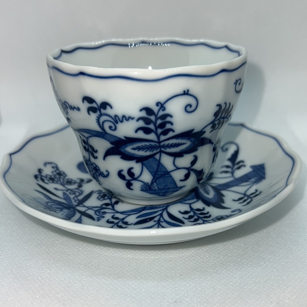 BLUE DANUBE TEACUP AND SAUCER VINTAGE RETIRED PATTERN - Picture 6 of 12